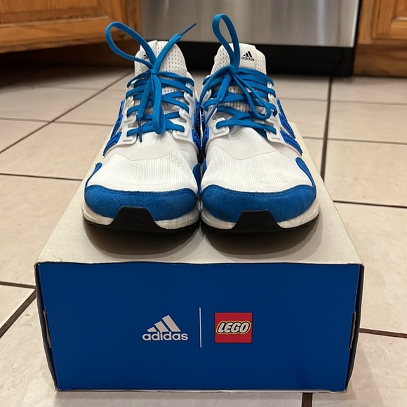 Barely used Adidas DNA x LEGO size 9 in Blue - Picture 2 of 8